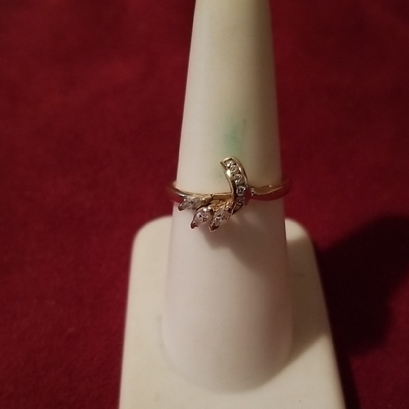 14K gold Surround Ring with Diamonds
